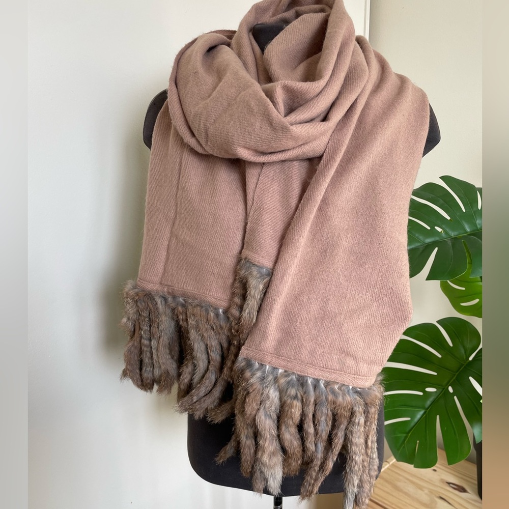 Vintage fur & wool blend scarf shawl wrap tan/beige
